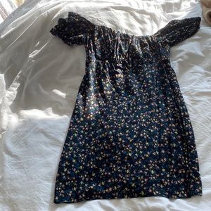 Short black dress with flower pattern